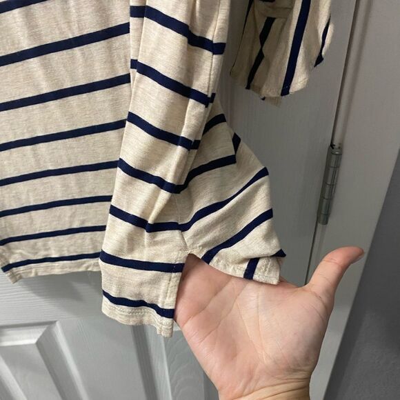 Chicos Beige Striped Ruffle Elbow-Sleeve Top Round Neck Rayon Blend 1 medium - Picture 5 of 12